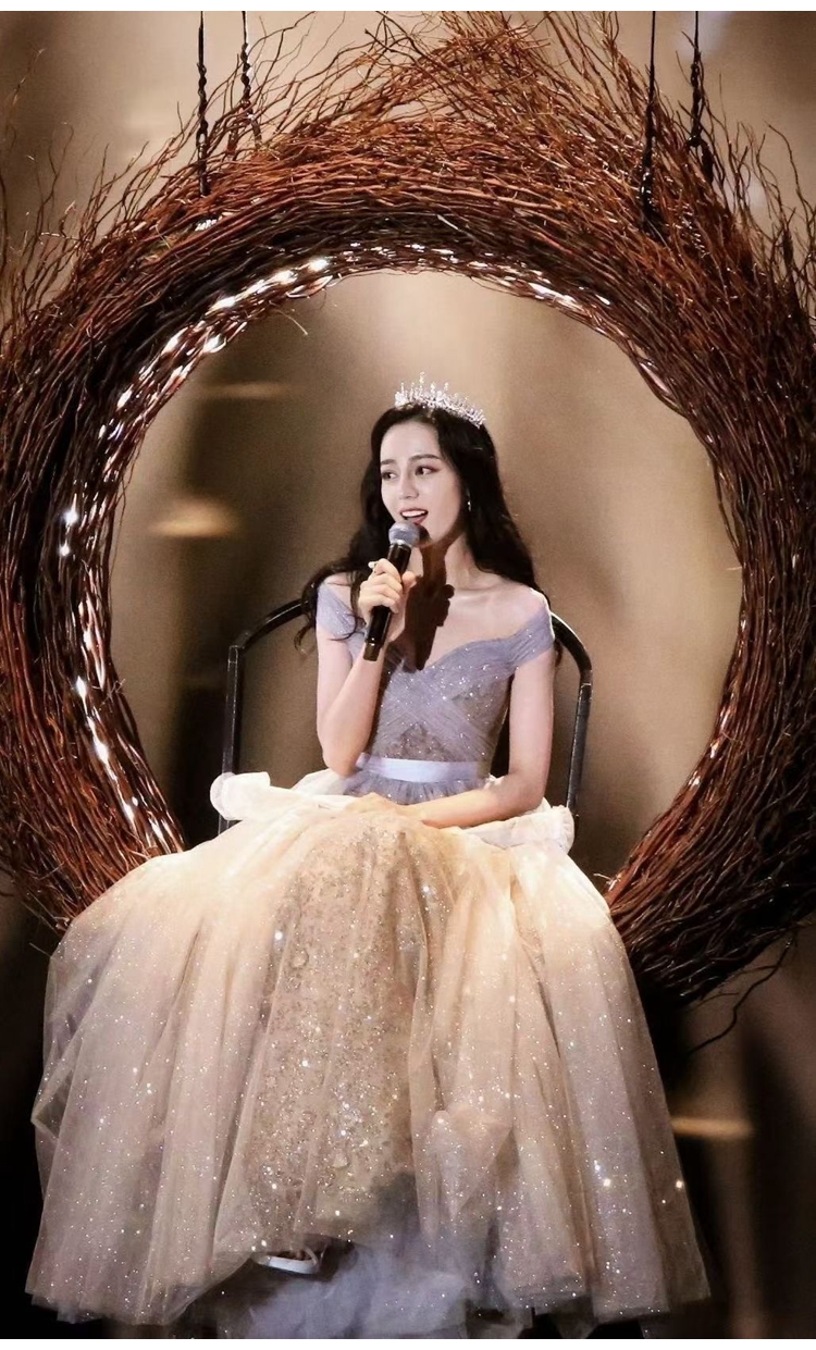 (พร้อมส่ง) เทียร่า 261 สีเงิน มงกุฎนางงาม มงกุฎประกวด เทียร่าเจ้าสาว งานสวย ปราณีต QCเพชรทุกเม็ด สินค้าพร้อมส่งจากไทย