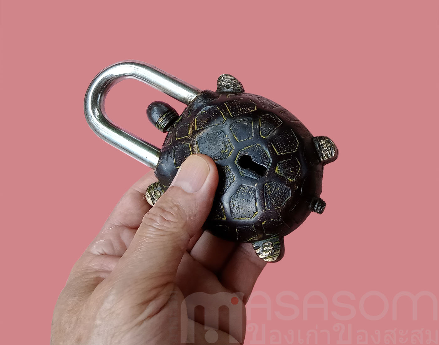 กุญแจโบราณรูปเต่า