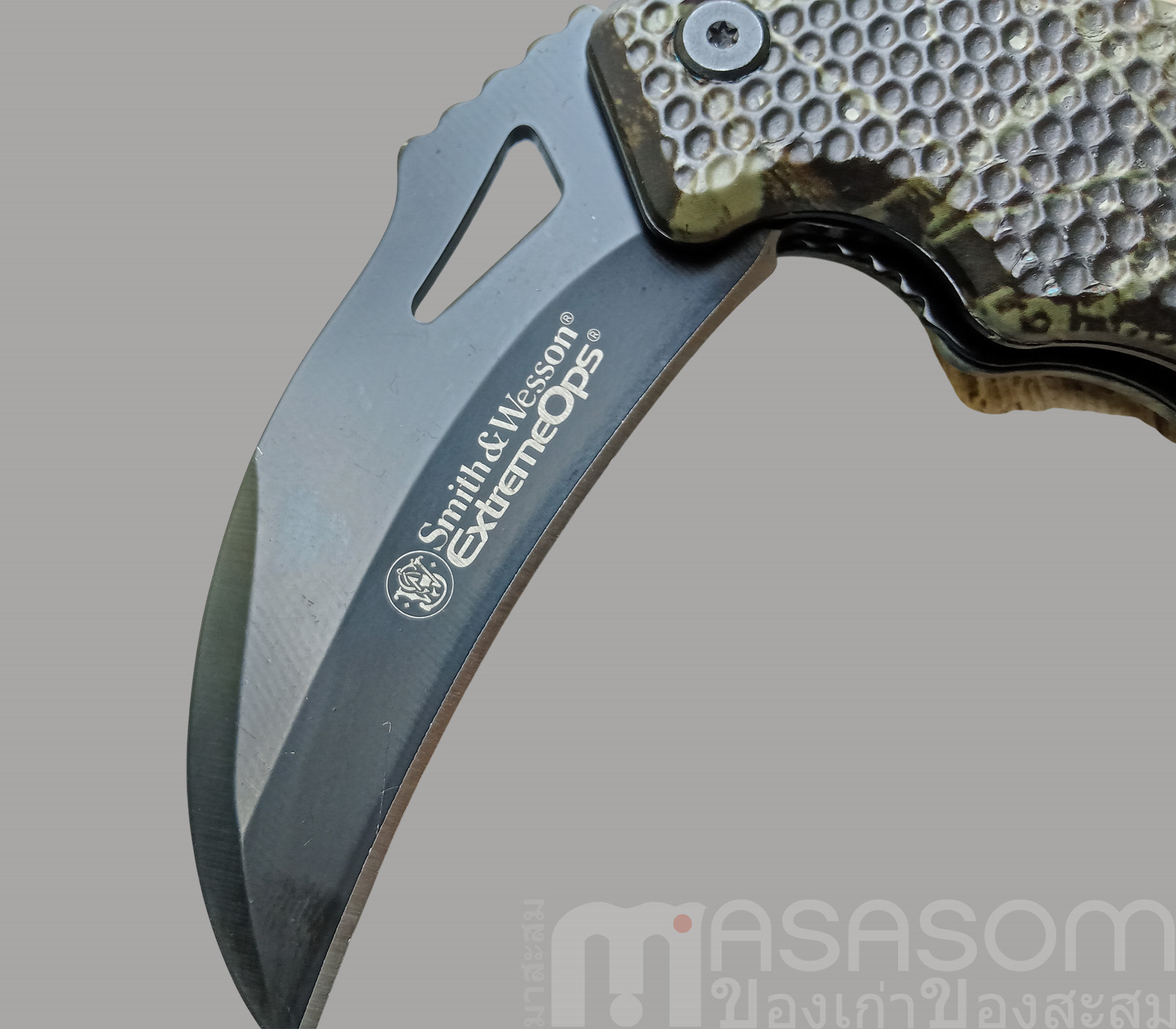 มีดพับ Smith&Wesson คารัมบิตมือสอง