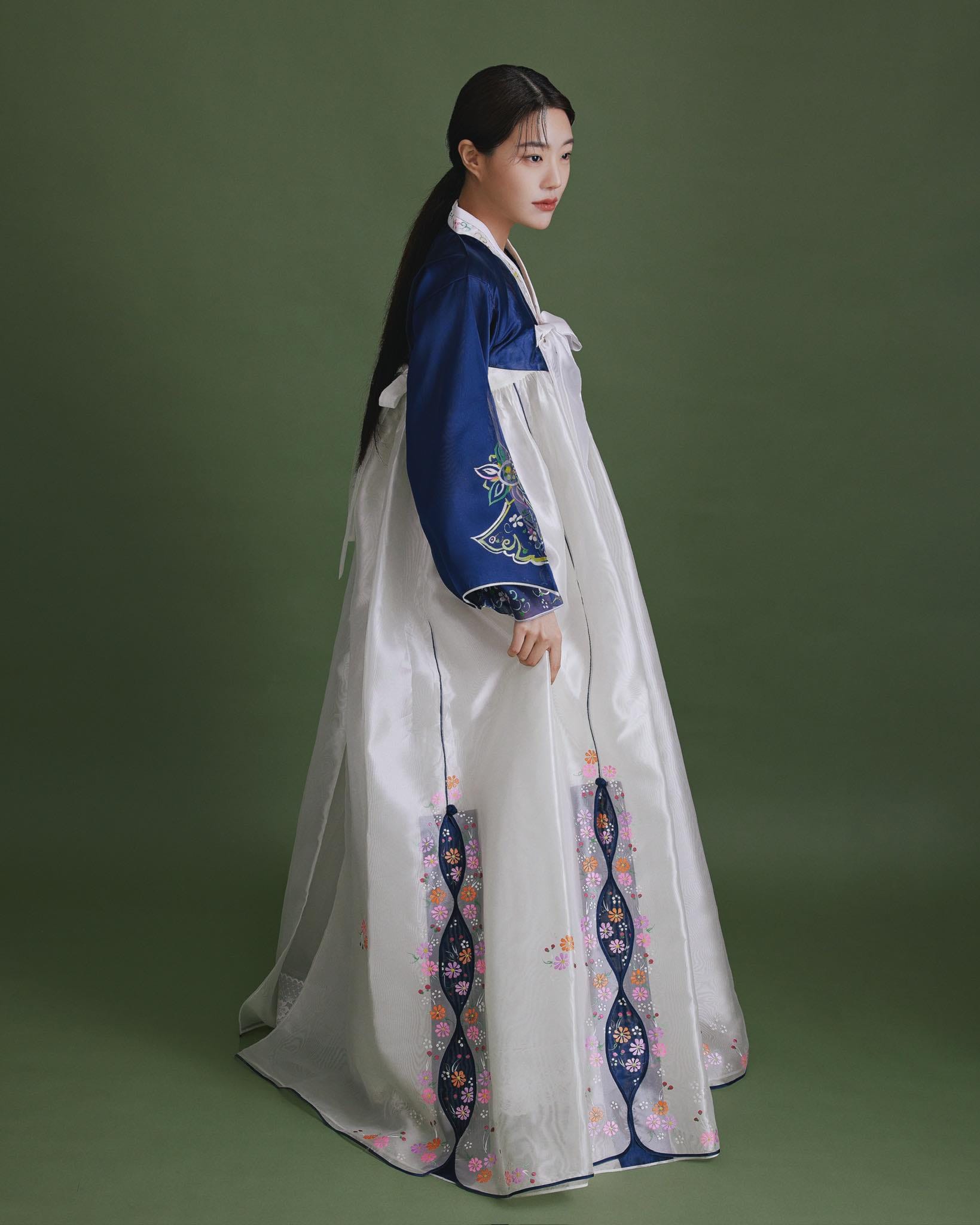 ชุดฮันบก เสื้อสีกรม(น้ำเงินเข้ม)/กระโปงสีขาวครีม(M 34นิ้ว)02