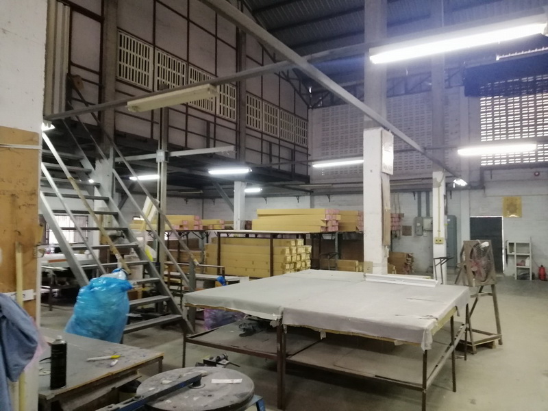 🚩H1085 ขายที่ดิน+โกดัง+บ้านพักคนงาน+บ้านเดี่ยว เนื้อที่ 4ไร่ 8ตารางวา อยู่ซอยท่าอิฐ ทำเลดี ห่างถนนราชพฤกษ์เพียง 1 กิโลเมตร เหมาะทำโกดังสินค้าและพักอาศัย