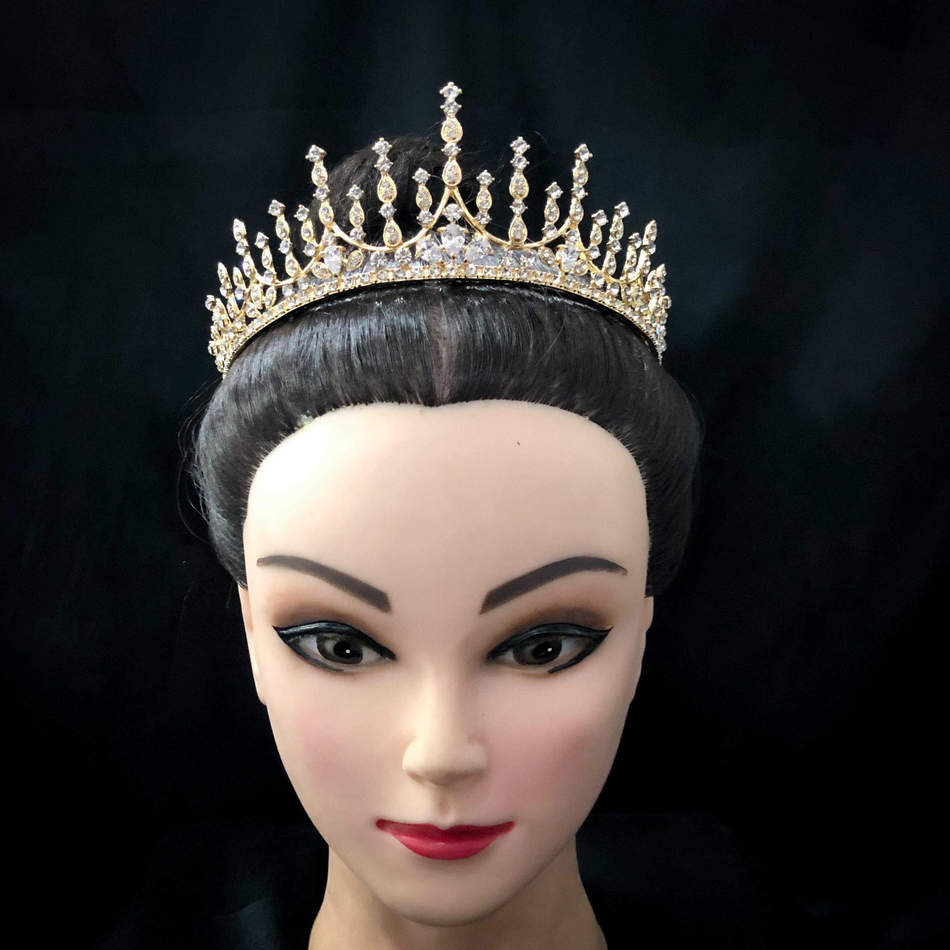 (พร้อมส่ง) เทียร่า 261 สีทอง มงกุฎนางงาม มงกุฎประกวด เทียร่าเจ้าสาว งานสวย ปราณีต QCเพชรทุกเม็ด สินค้าพร้อมส่งจากไทย