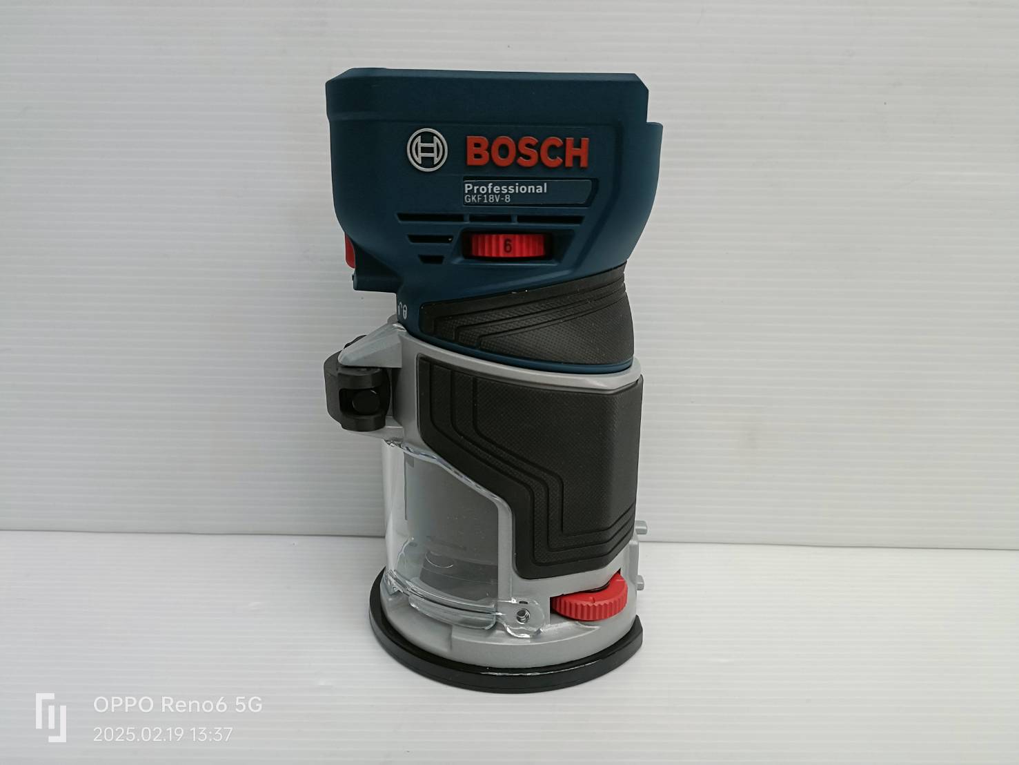 BOSCH GKF18V-8 Professional เครื่องเซาะร่อง18V
