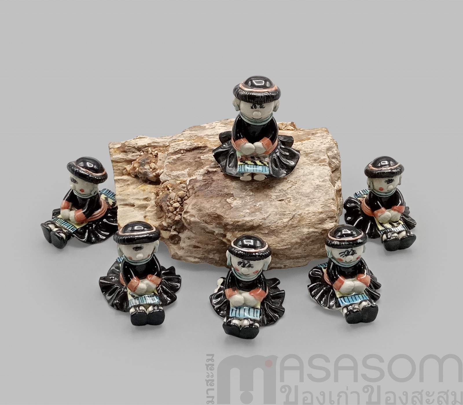 ตุ๊กตาเซรามิคเผ่าลาหู่