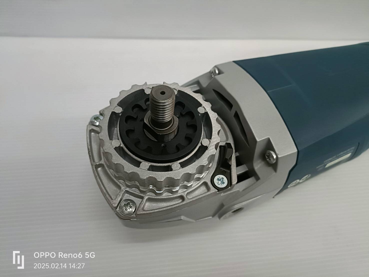 หินเจียรไฟฟ้า7" GWS2200-180 BOSCH Professional 06018C00K0
