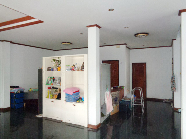 H1196 ขายบ้านเดี่ยว 115 ตารางวา ซอยรามอินทรา6/1 จากถนนใหญ่เข้าซอยมาเพียง 400 เมตร ใกล้รถไฟฟ้าสายสีชมพู สถานีลาดปลาเค้า