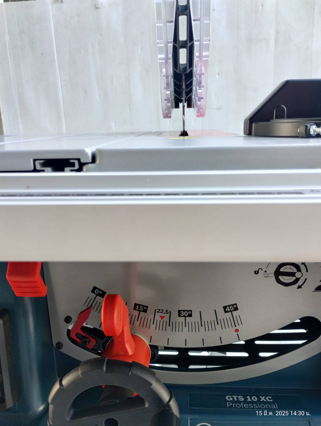 โต๊ะเลื่อยวงเดือน10" GTS10XC BOSCH