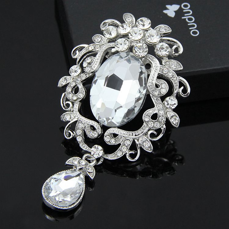 (พร้อมส่ง) เข็มกลัด 064-สีขาว