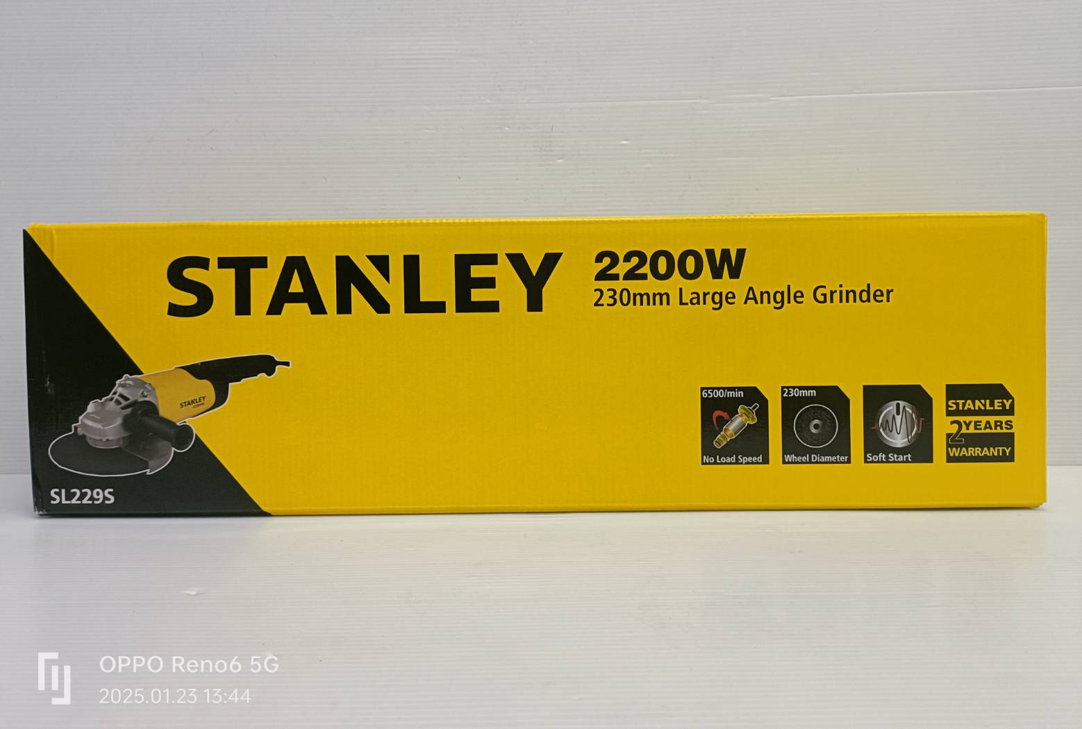 STANLEY เครื่องเจียรไฟฟ้า 2200W 9 นิ้ว รุ่น SL229S