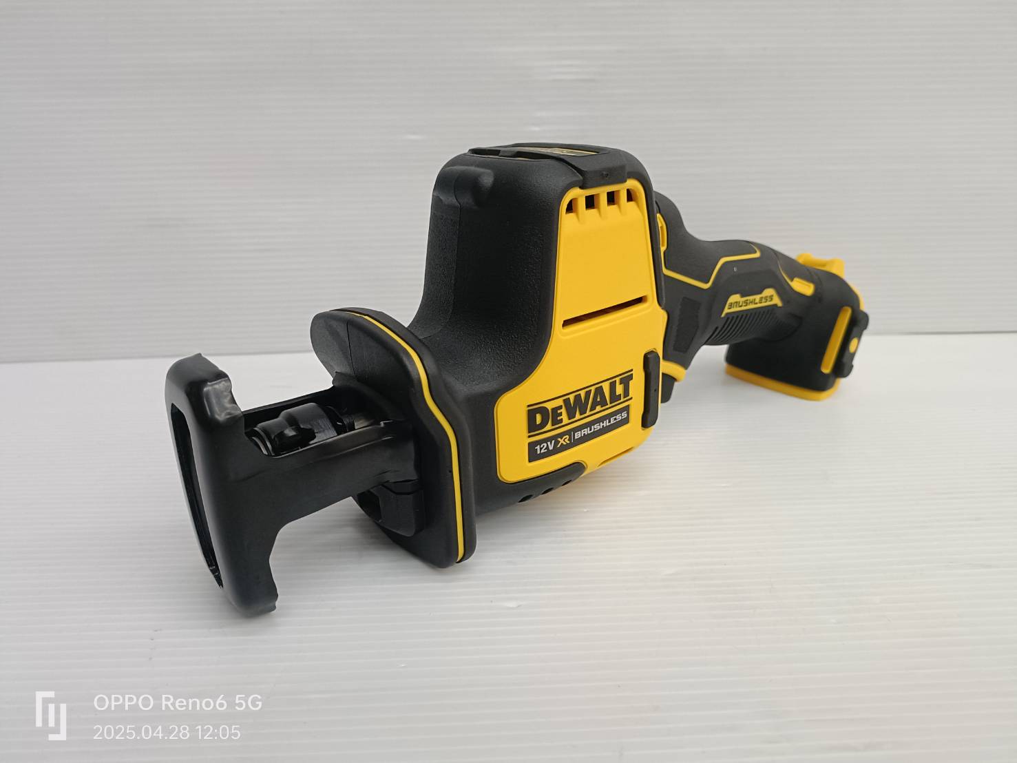 เซเบอร์12V DCS312N DEWALT