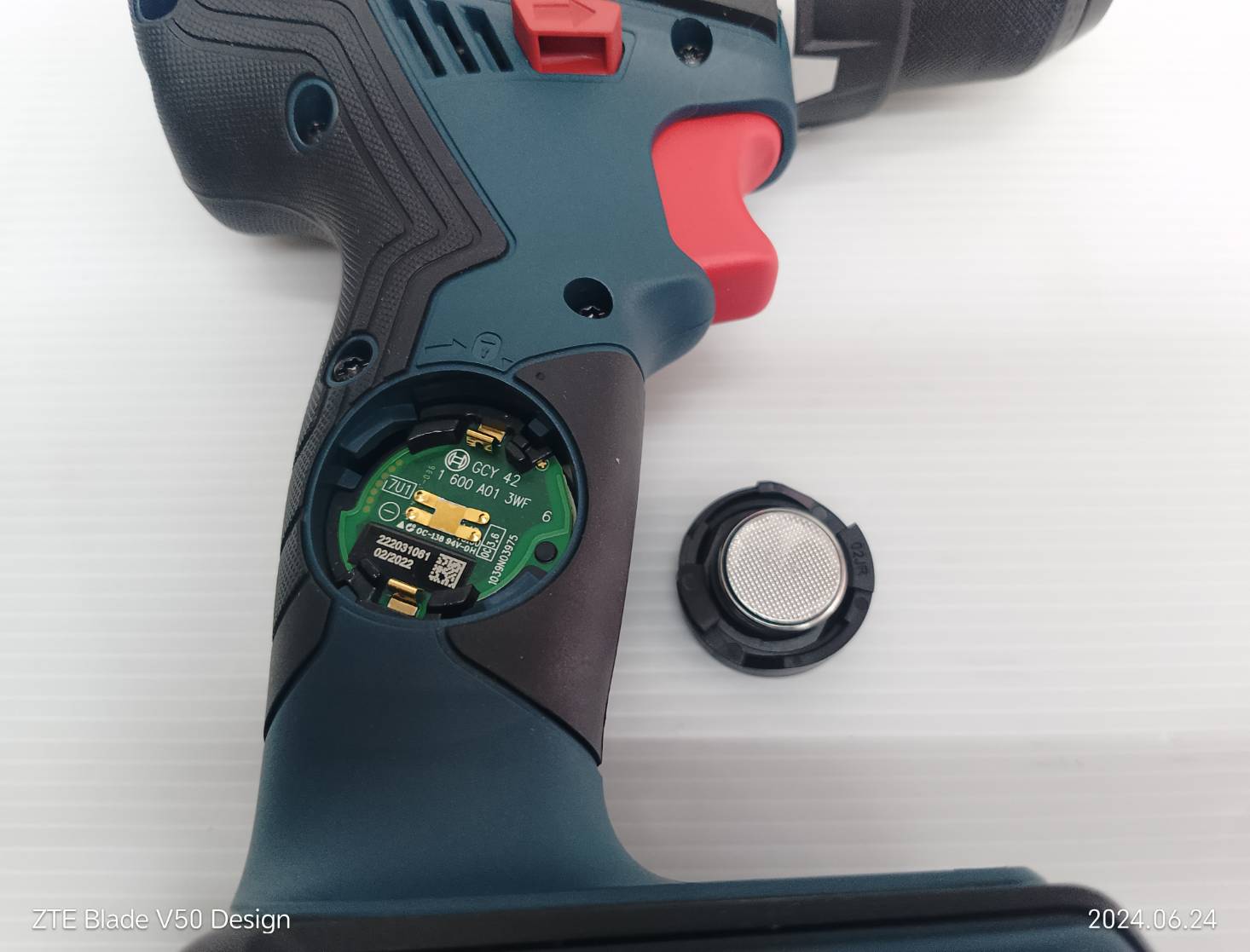 สว่านไขควงไร้สาย18V GSR18V-90C BOSCH SOLO