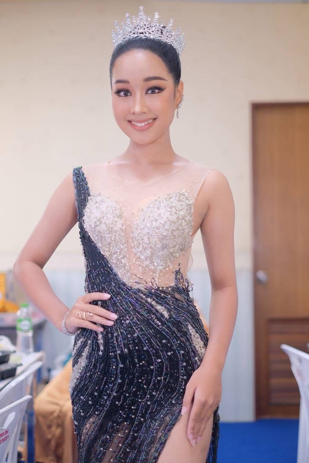 (พร้อมส่ง) เทียร่า 273 สีเงิน มงกุฎนางงาม มงกุฎเจ้าหญิง งานสวย ปราณีต QCเพชรทุกเม็ด สินค้าพร้อมส่งจากไทย