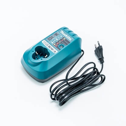แท่นชาร์จ 10.8V MAKITA DC10WA