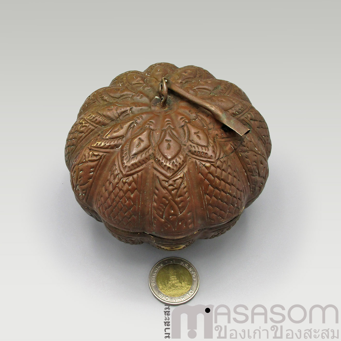 ตลับทองแดงรูปฟักทอง