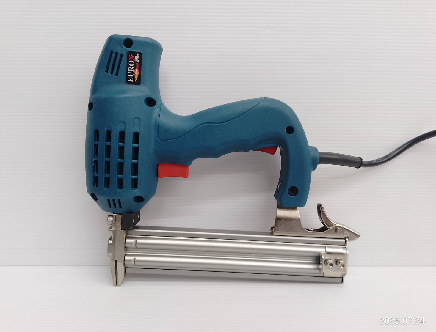 EUROX ปืนยิงแม็กไฟฟ้า ขาเดียว F30