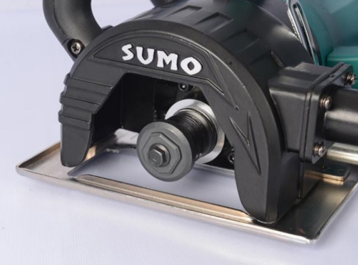 เครื่องเซาะร่องคอนกรีต5" 5025 SUMO