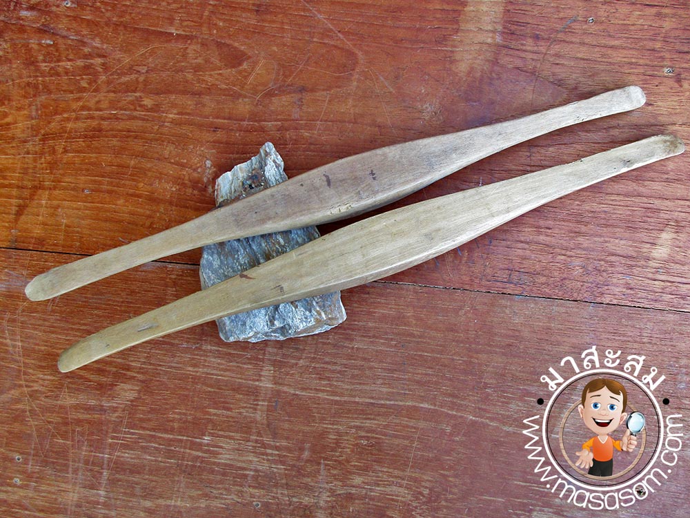 กระสวยทอผ้าเก่า