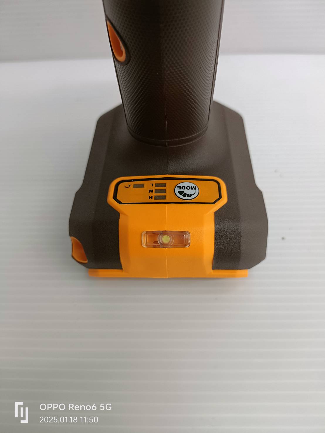 INGCO บล็อกไร้สาย3/4 1350Nm. รุ่น CIWLI20135 ครบชุด