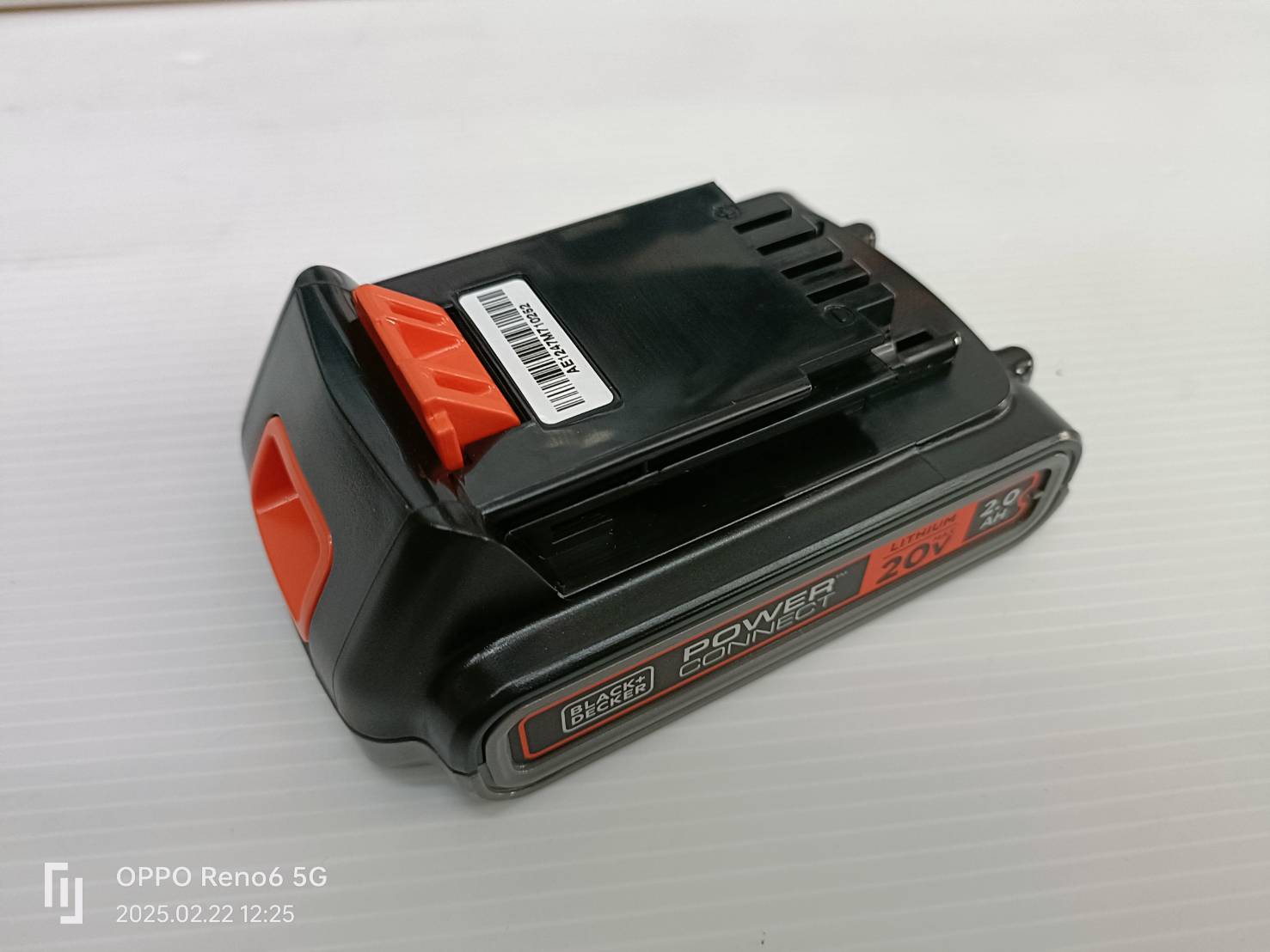 เครื่องดูดฝุ่นมือถือไร้สาย 20V BCHV001D1E-B1 BLACK&DECKER