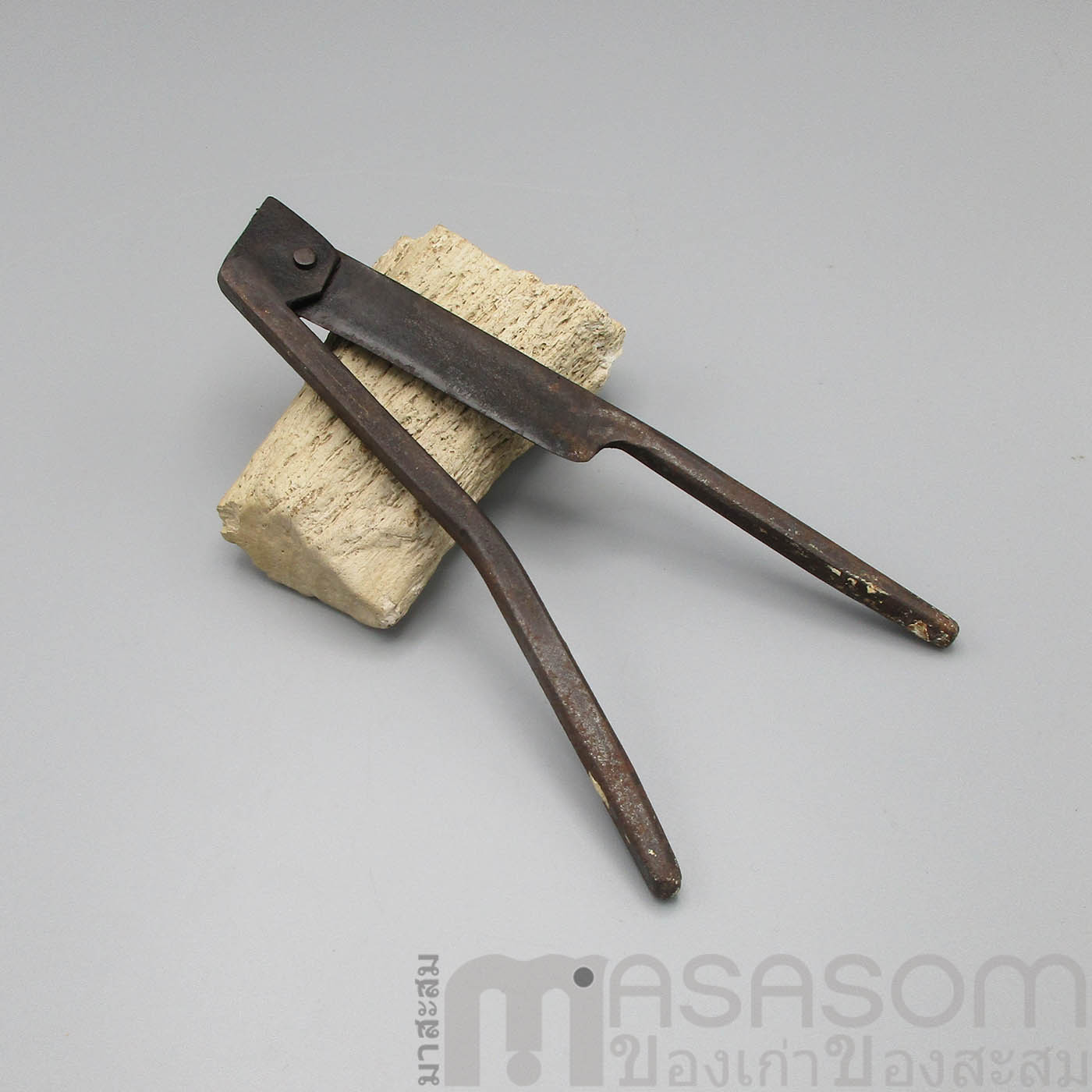 กรรไกรผ่าหมากของเก่า