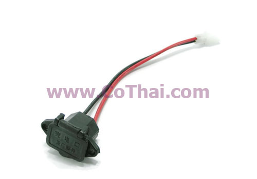 ปลั๊กสี่เหลี่ยมสีดำ(ปลั๊กAC) ตัวเมีย มีฝาปิด พร้อมสาย รถจักรยานไฟฟ้า