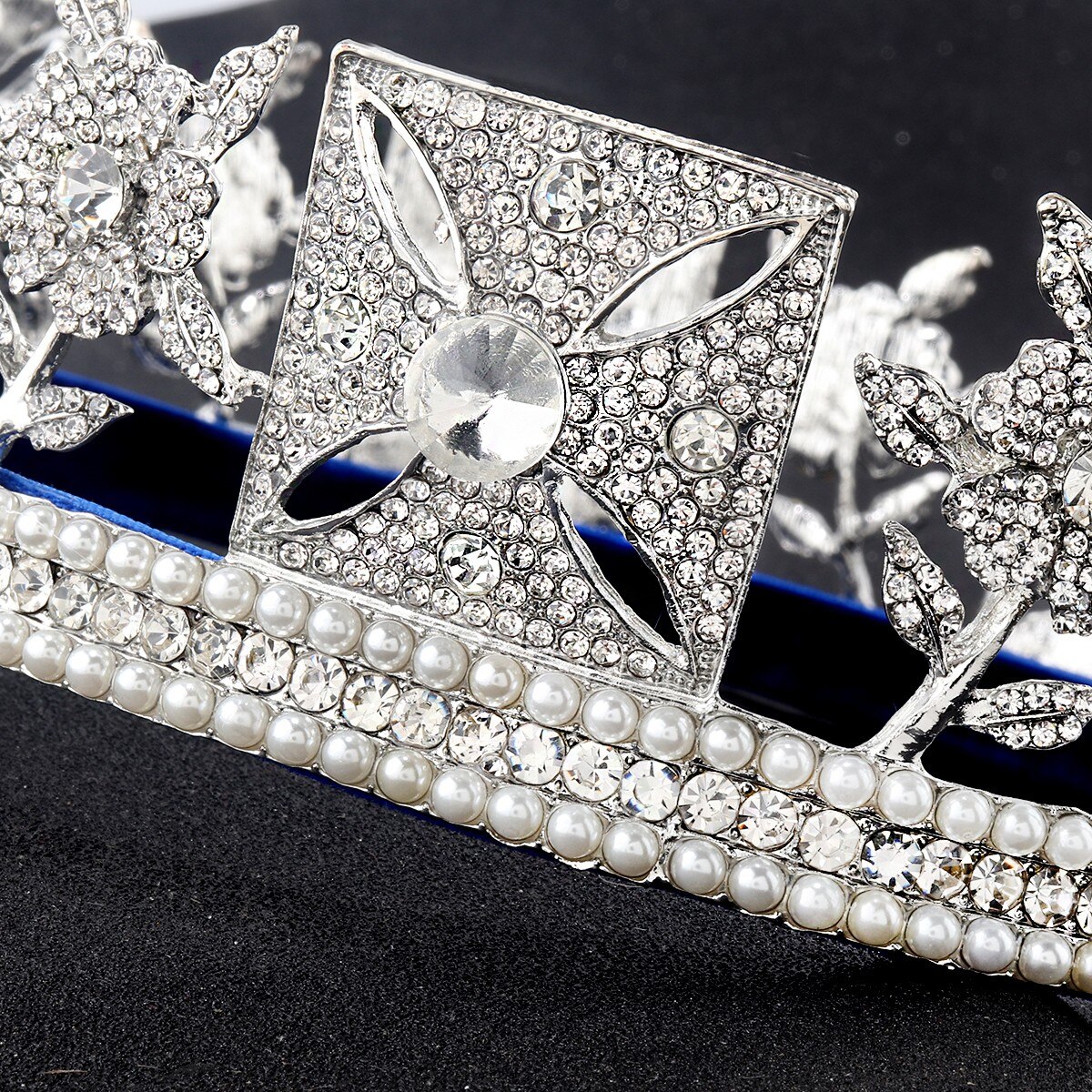 (พร้อมส่ง) มงกุฏผู้ชาย 099 เจ้าชาย พระราชา การประกวด สินค้าพร้อมส่ง ไม่ต้องรอนาน งานพรีเมี่ยม ส่งด่วนจาก จ.อุบลราชธานี