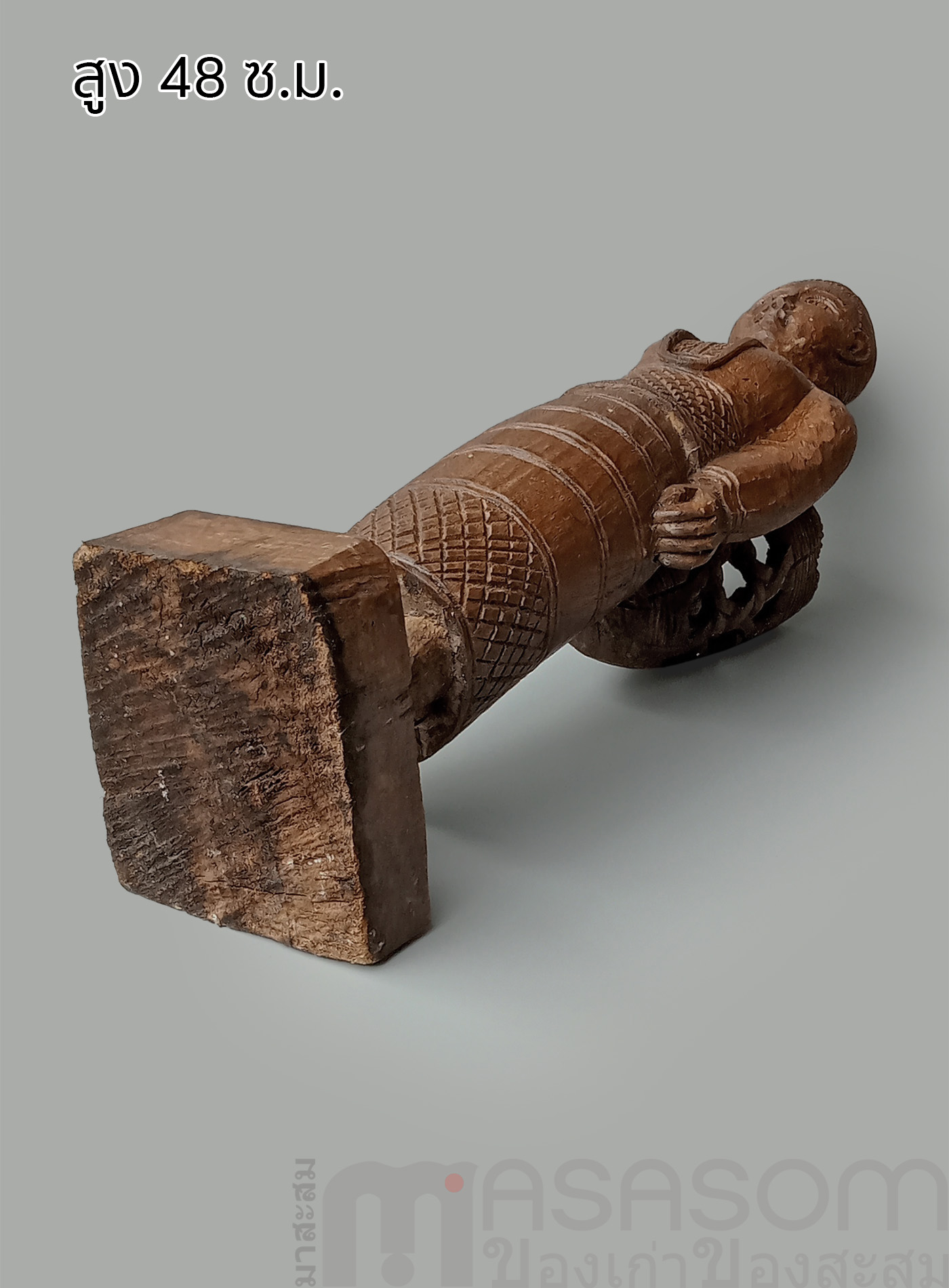 ตุ๊กตาไม้แกะสลักรูปชนเผ่า