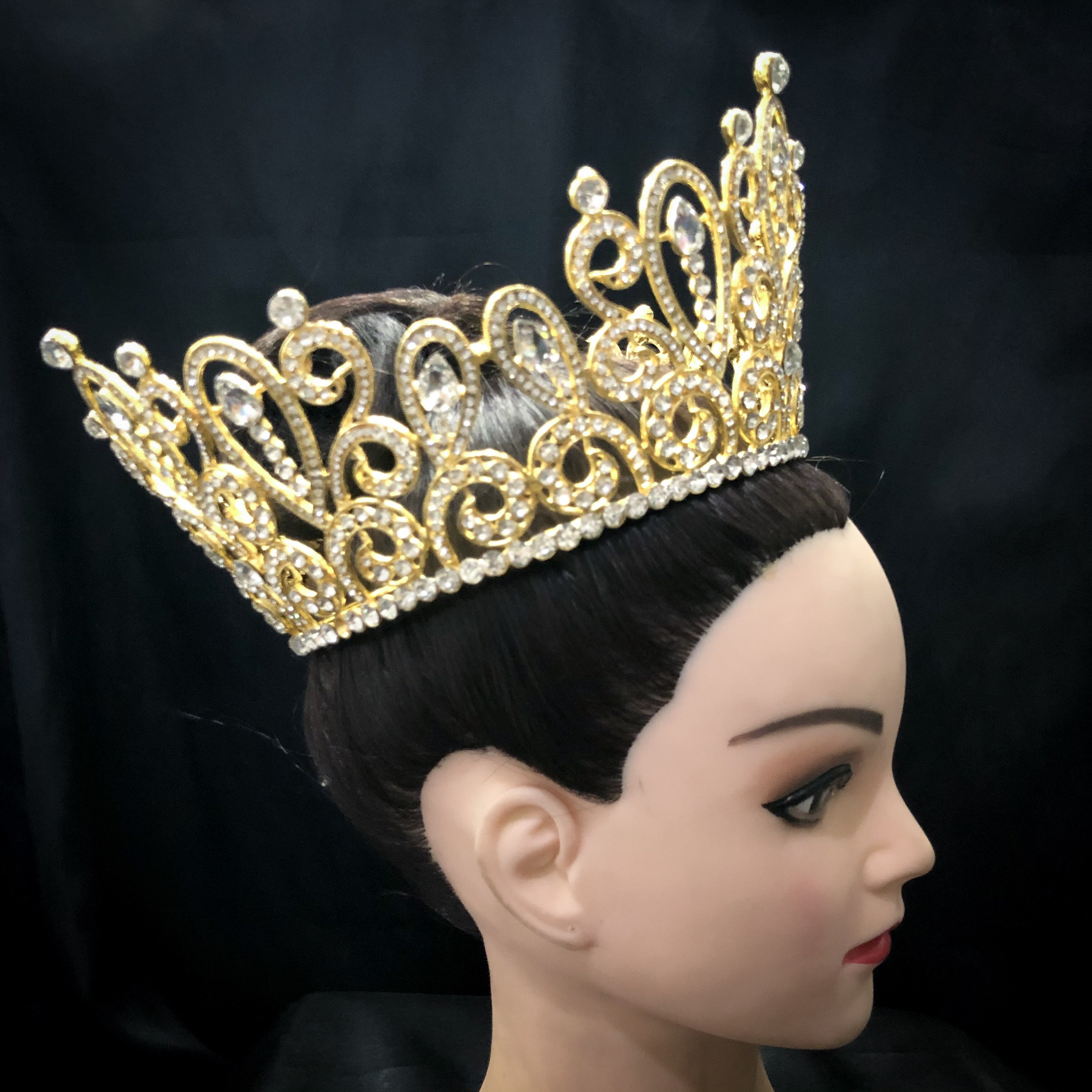 (พร้อมส่ง) มงกุฏ 062 สีทอง มงกุฎนางงาม งานละเอียด สวยมาก ฮอตทุเวที