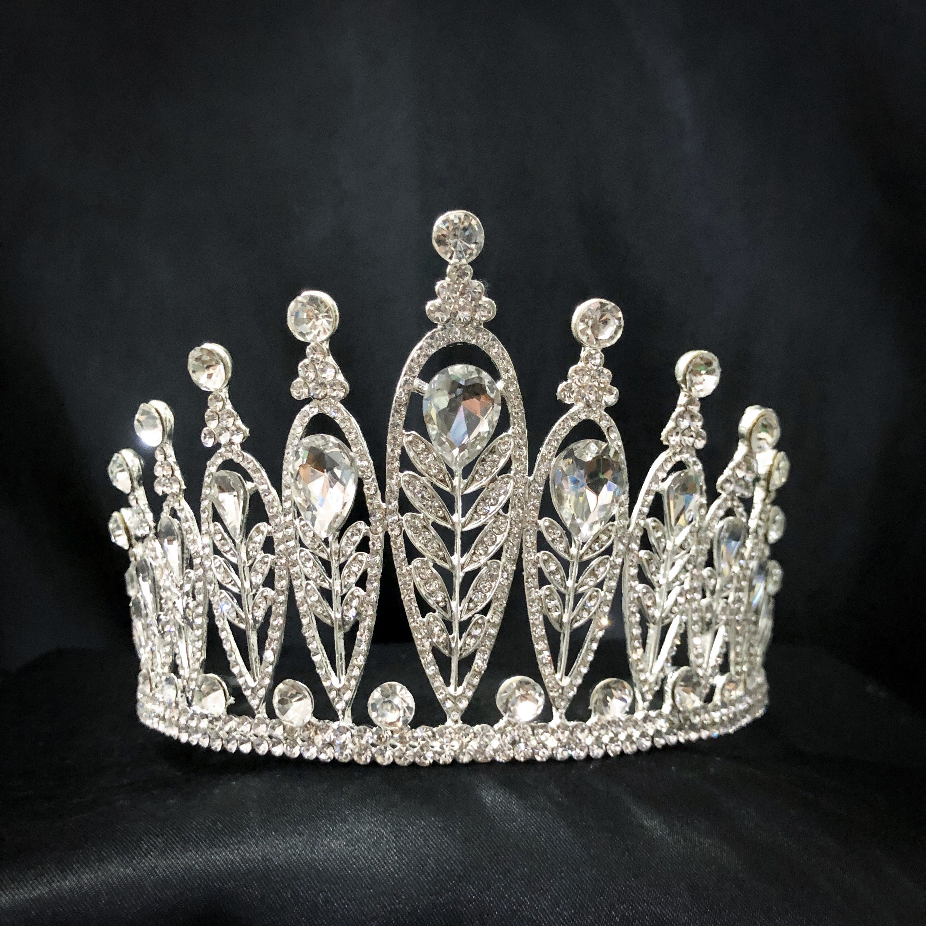 (พร้อมส่ง) เทียร่า 190 สีเงิน งานสวย ปราณีต QCเพชรทุกเม็ด สินค้าพร้อมส่งจากไทย