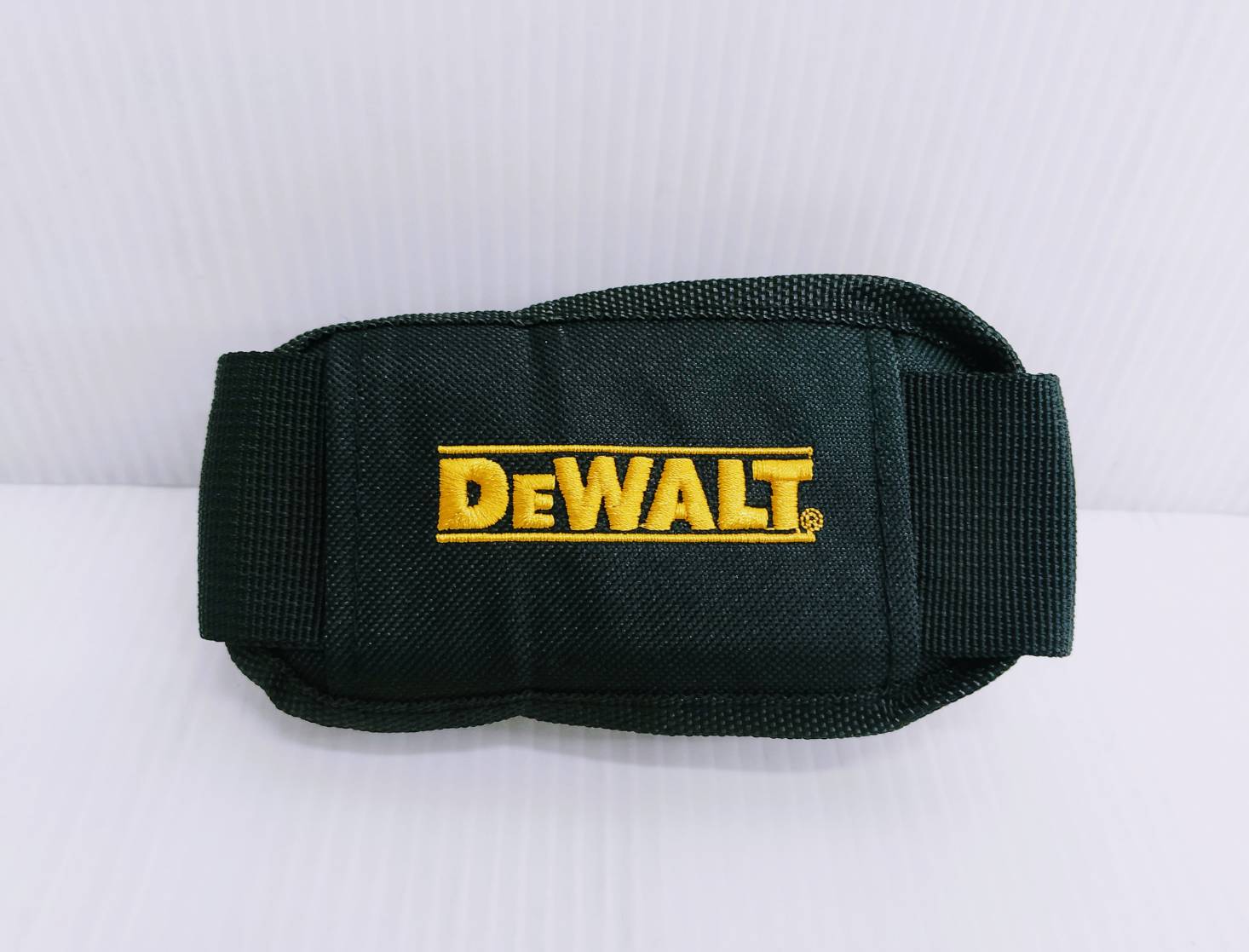 สายสะพายเครื่องมือกันตก 2ตะขอ N463971 DEWALT