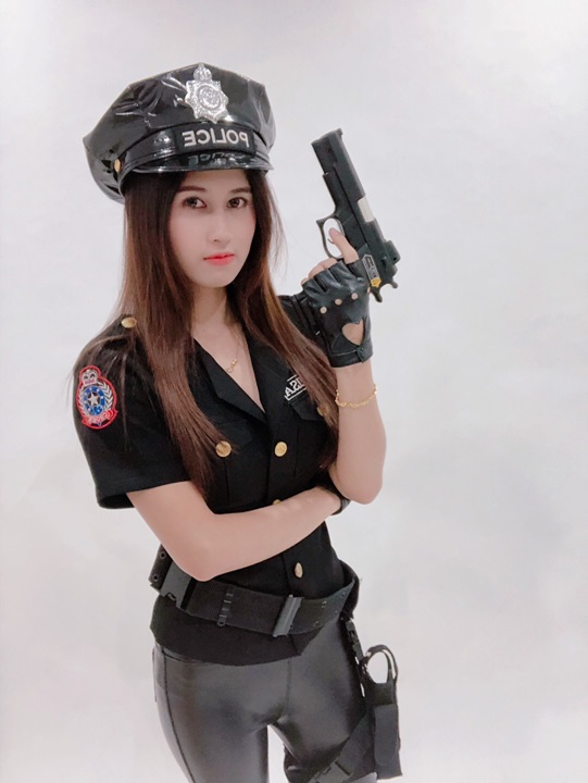 ชุดตำรวจหญิง แบบกางเกง /ุ ชุดอาชีพ / ชุดอาชีพในฝัน