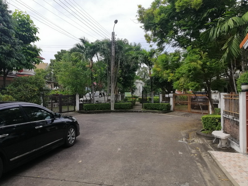 H1037 ขายบ้านเดี่ยว 50.7 ตร.วา หมู่บ้านเนเบอร์โฮม วัชรพล โครงการอยู่ติดถนนใหญ่ สุขาภิบาล5 ซอย82 ตกแต่งต่อเติมสวยมาก พร้อมอยู่