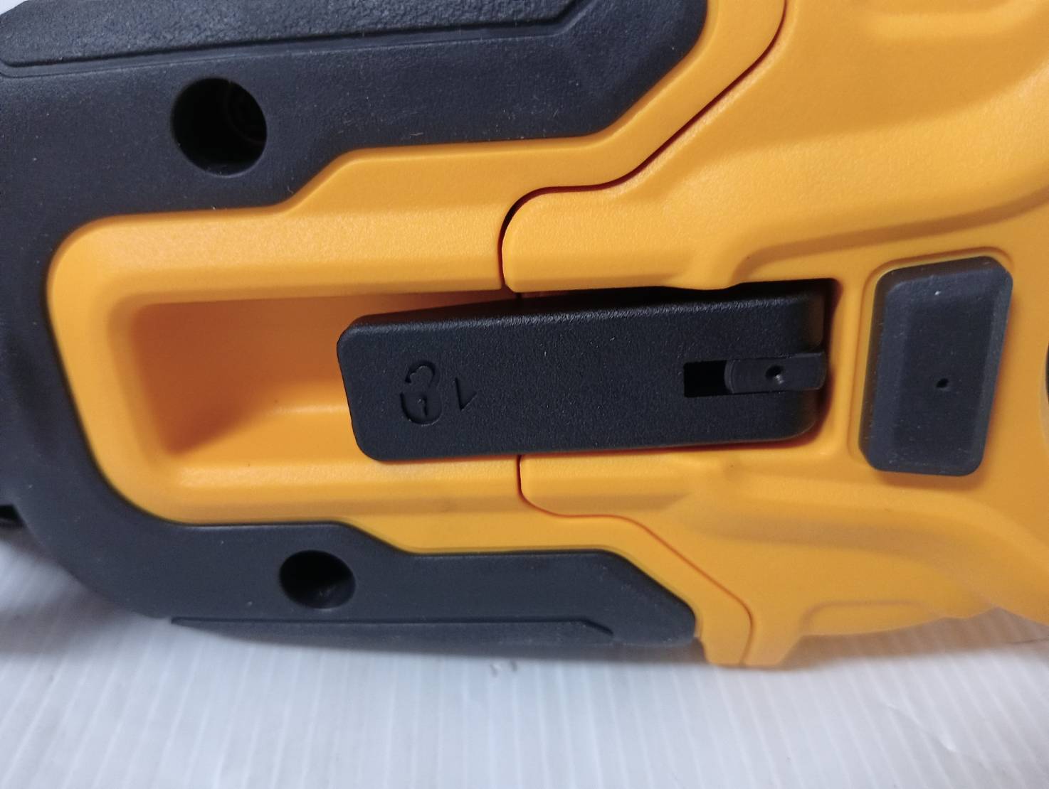 DEWALT อุปกรณ์เสริมสำหรับแปลงเป็นเครื่องตัดท่อทองแดง DWACPRIR