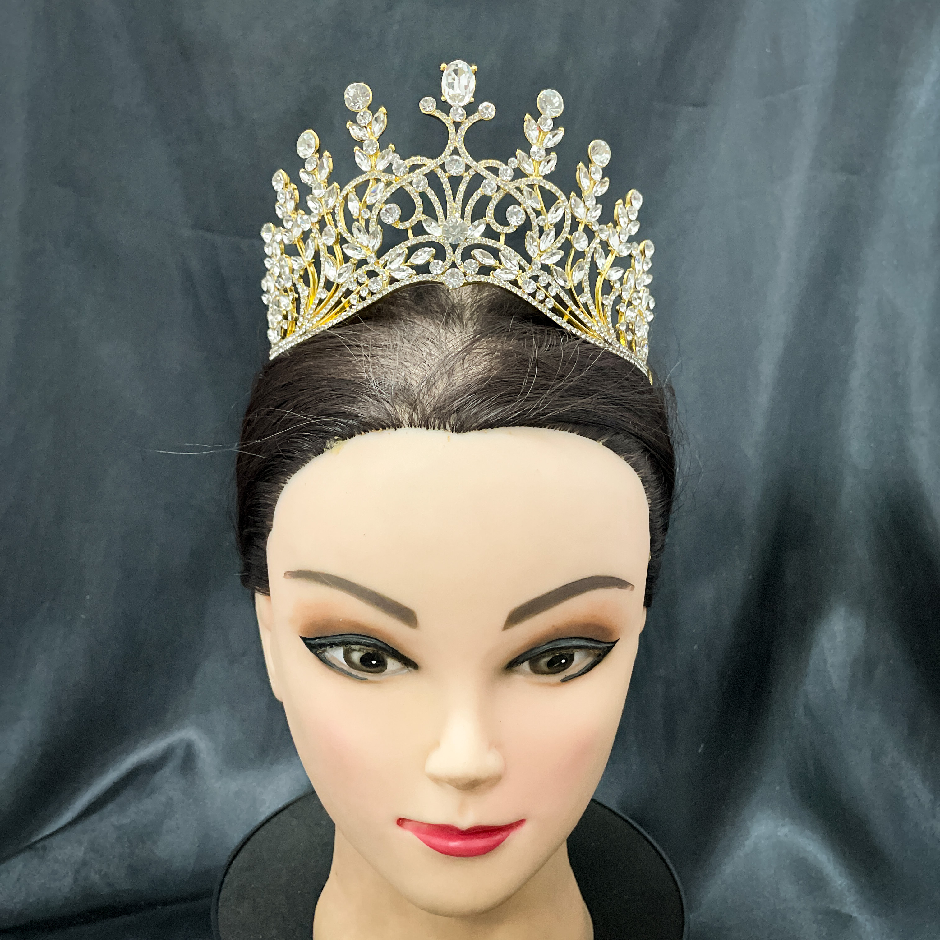 (พร้อมส่ง) เทียร่า 330 สีทอง มงกุฎนางงาม งานสวย ปราณีต QCเพชรทุกเม็ด สินค้าพร้อมส่งจากไทย