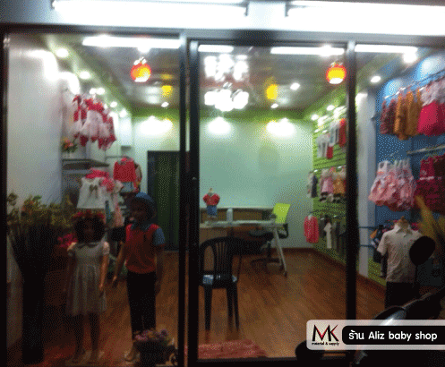 อุปกรณ์ตกแต่งร้านขายเสื้อผ้า อะคริลิค ราคาถูก