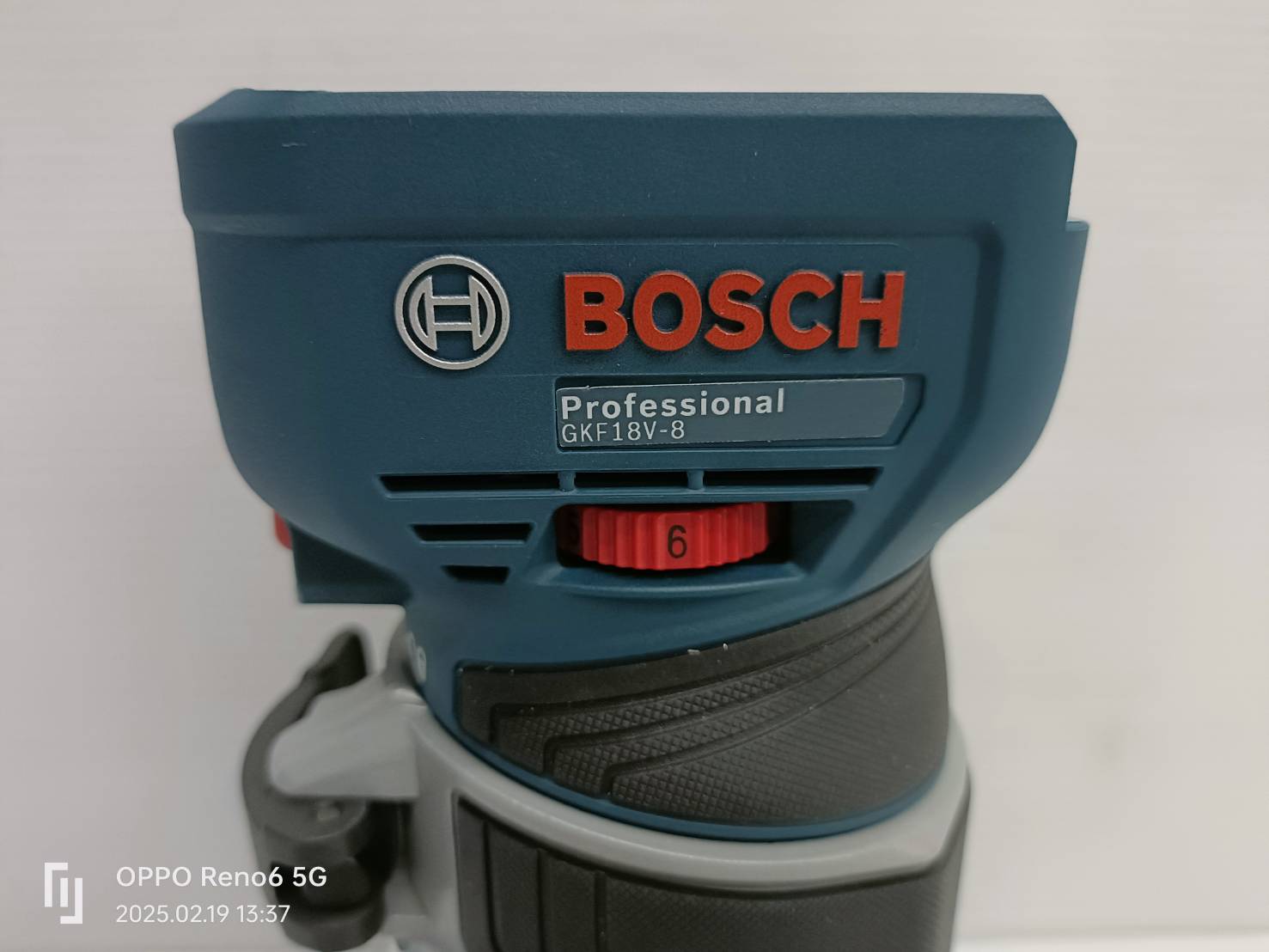 BOSCH GKF18V-8 Professional เครื่องเซาะร่อง18V