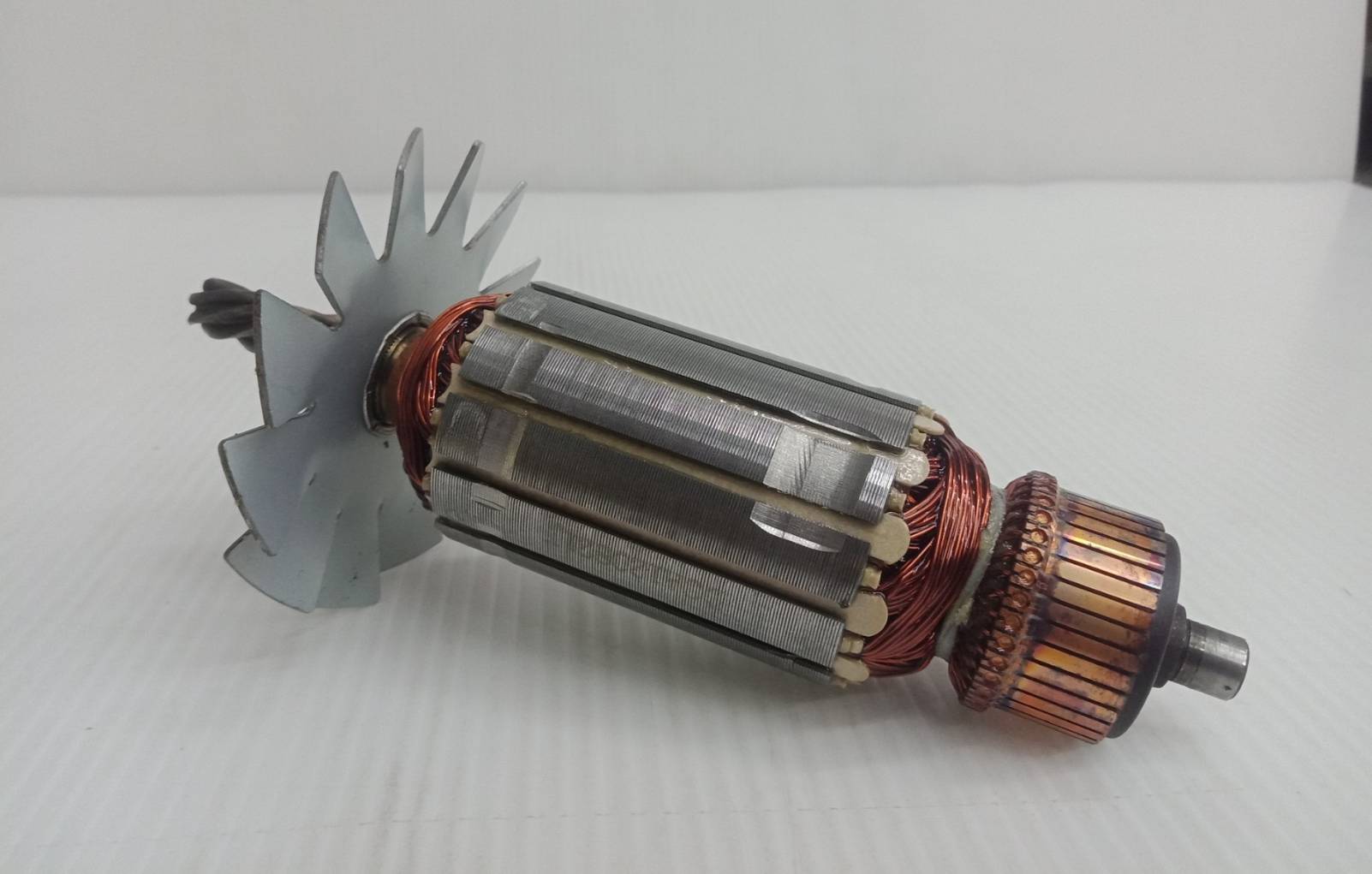 ทุ่น 2416S DONGCHENG