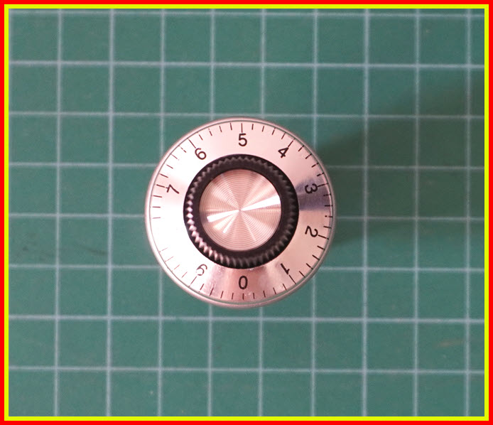 1x วอลลุ่ม โพเทนชิโอมิเตอร์ 20 Kohm ขนาด 22 มม.