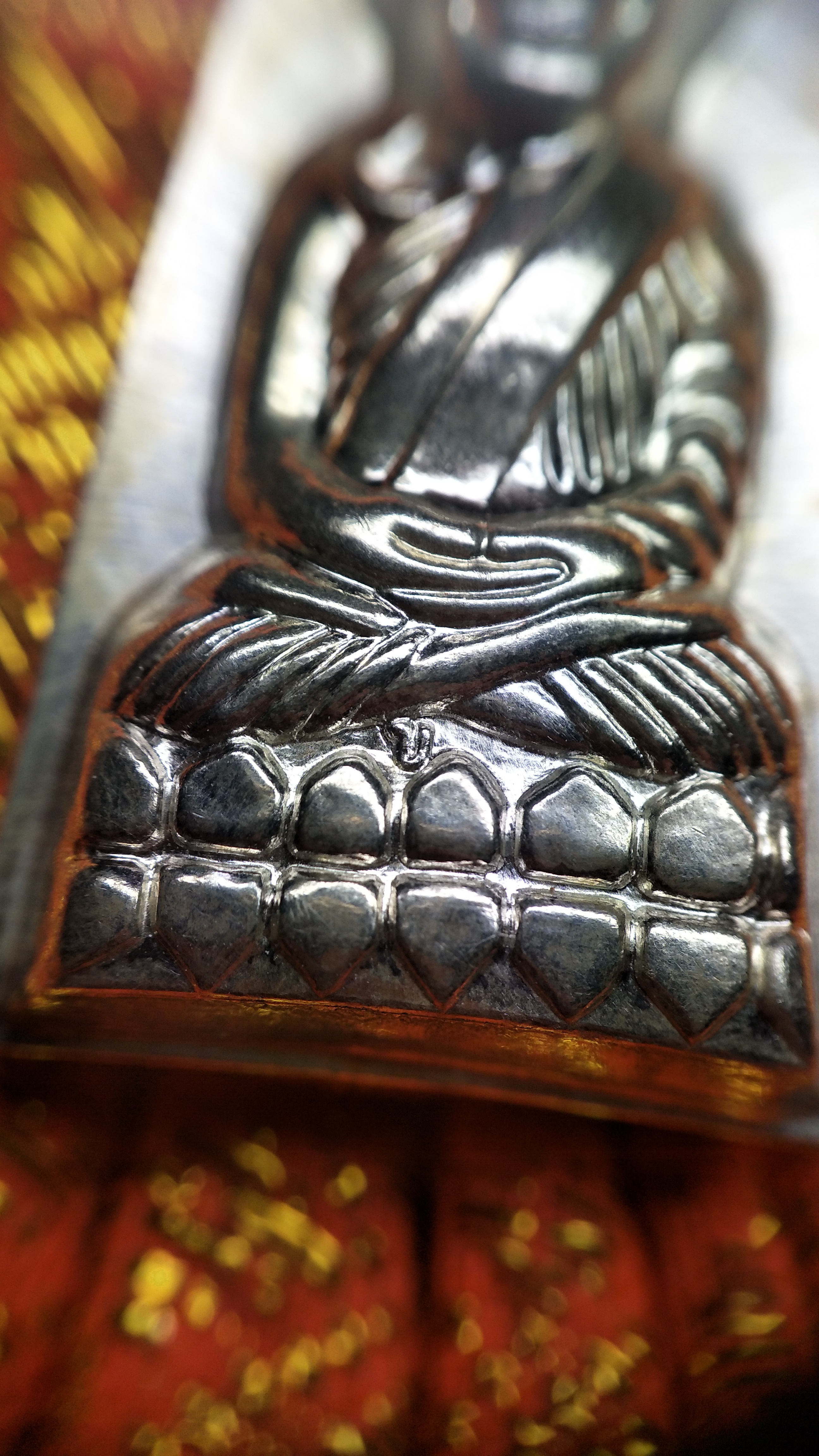 หลวงพ่อทวด รุ่นเสาร์ห้า เนื้อเงิน พ่อท่านเขียว วัดห้วยเงาะ สร้าง 999 องค์ พระสวยเดิม แท้ดูง่าย