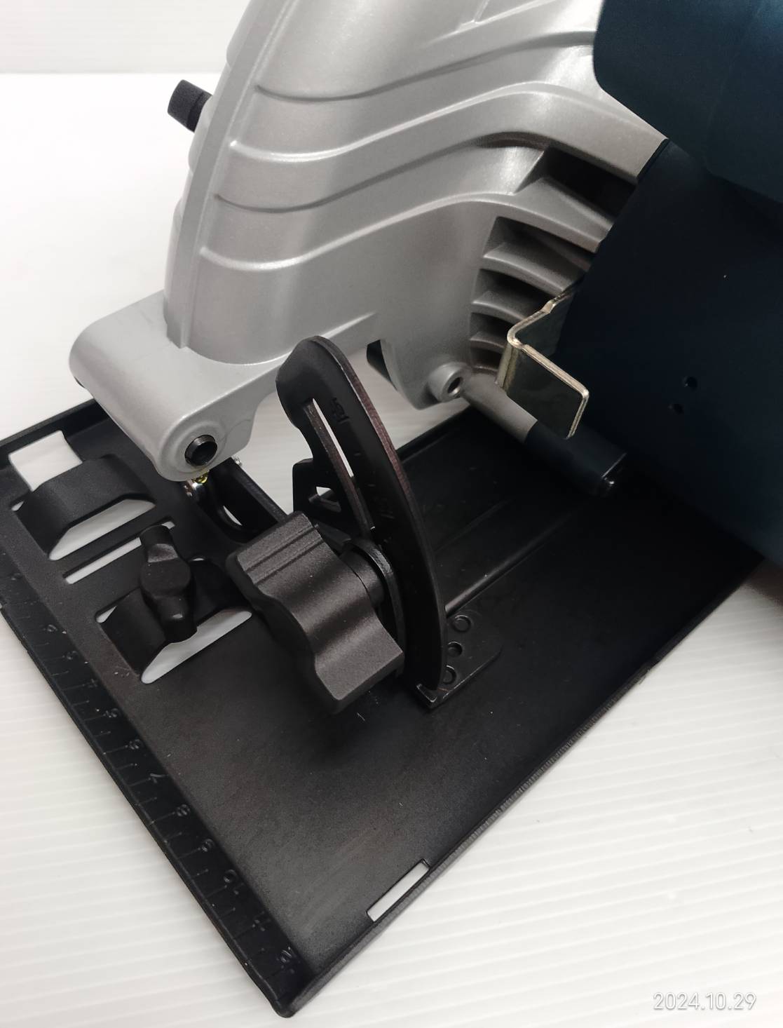 เลื่อยวงเดือน9" GKS235TURBO BOSCH