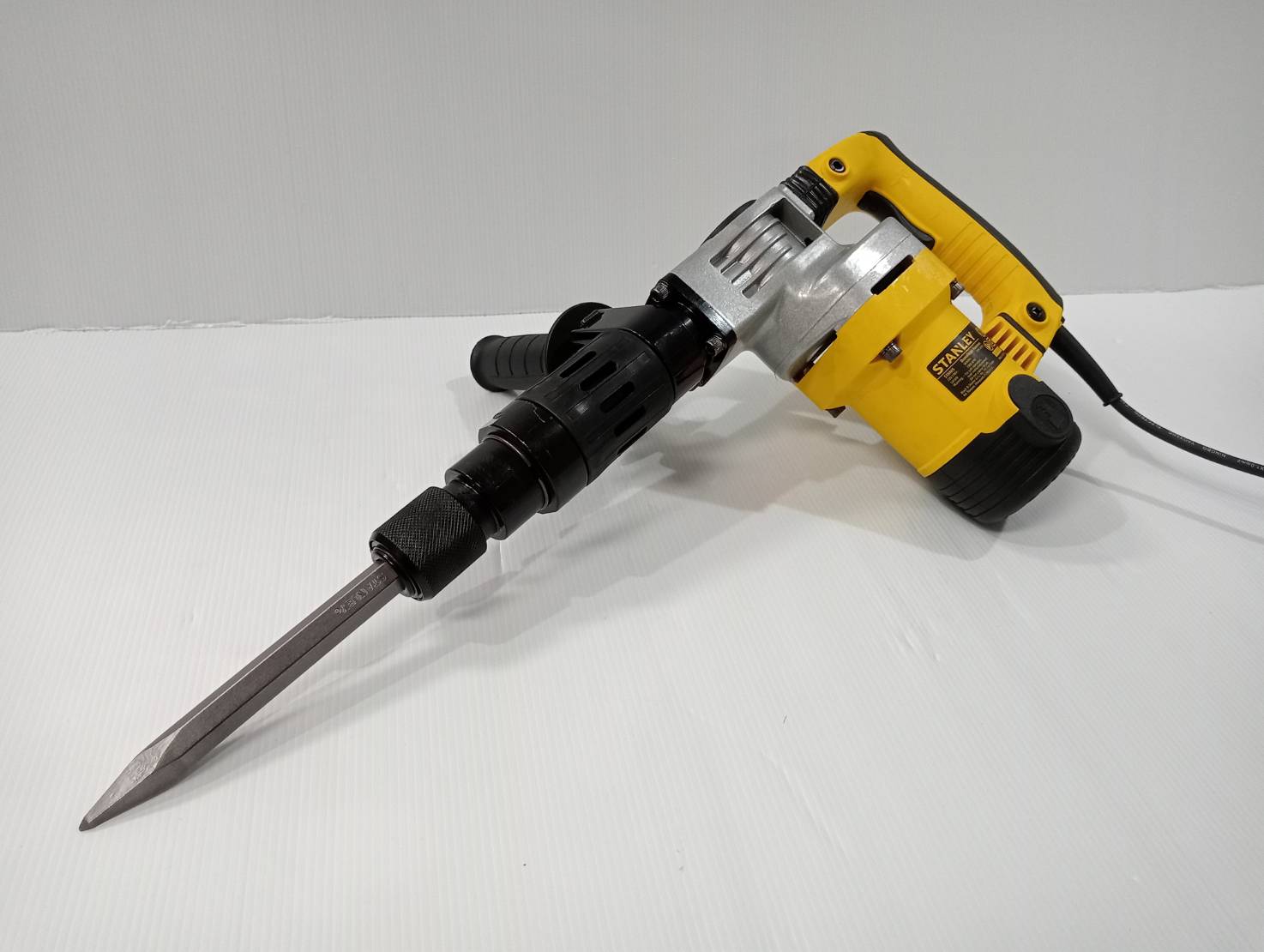 สกัดไฟฟ้า STHM5KHV STANLEY