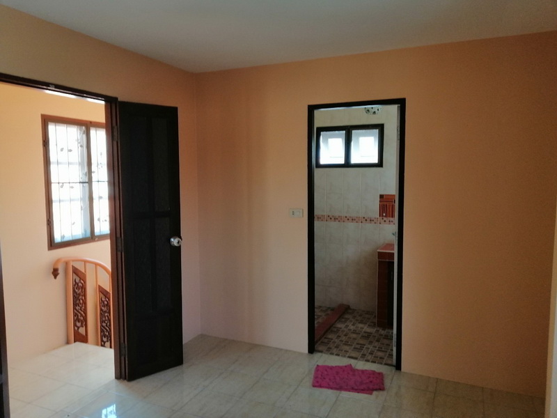 H1105บ้านแฝด 33.3ตร.วา ม.นันทวัน8 ติดถนนเลียบวารีซอย67 เขตหนองจอก ต่อเติมเป็น 2 ชั้น 3นอน 2น้ำ บ้านรีโนเวทแล้ว สภาพใหม่