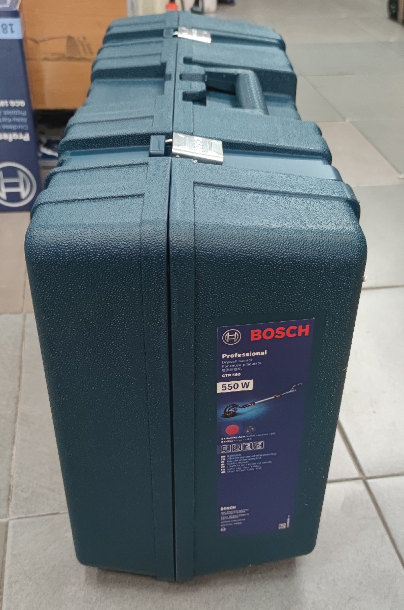 เครื่องขัดผนัง 9" GTR550 BOSCH