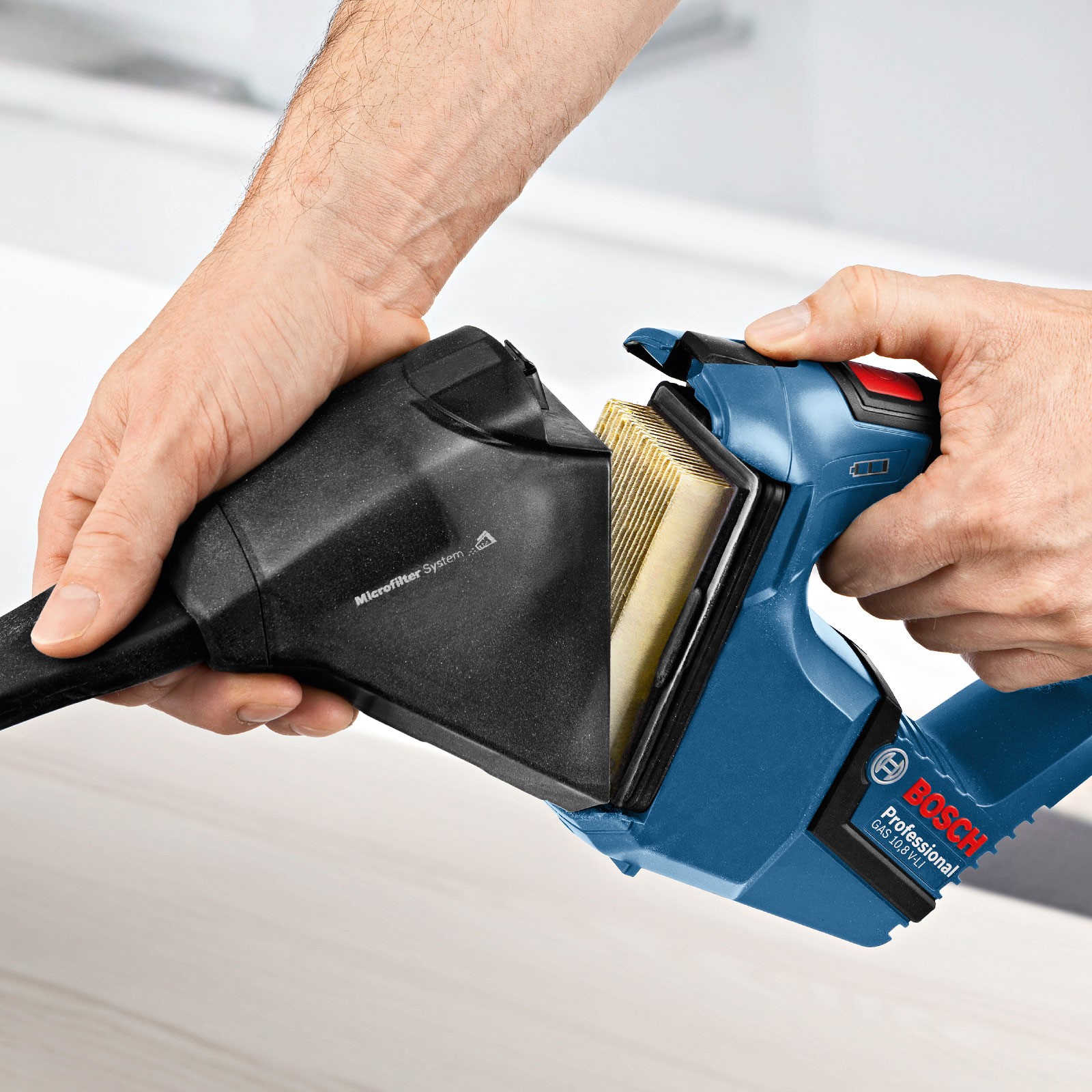 เครื่องดูดฝุ่นไร้สาย GAS12V-LI BOSCH SOLO