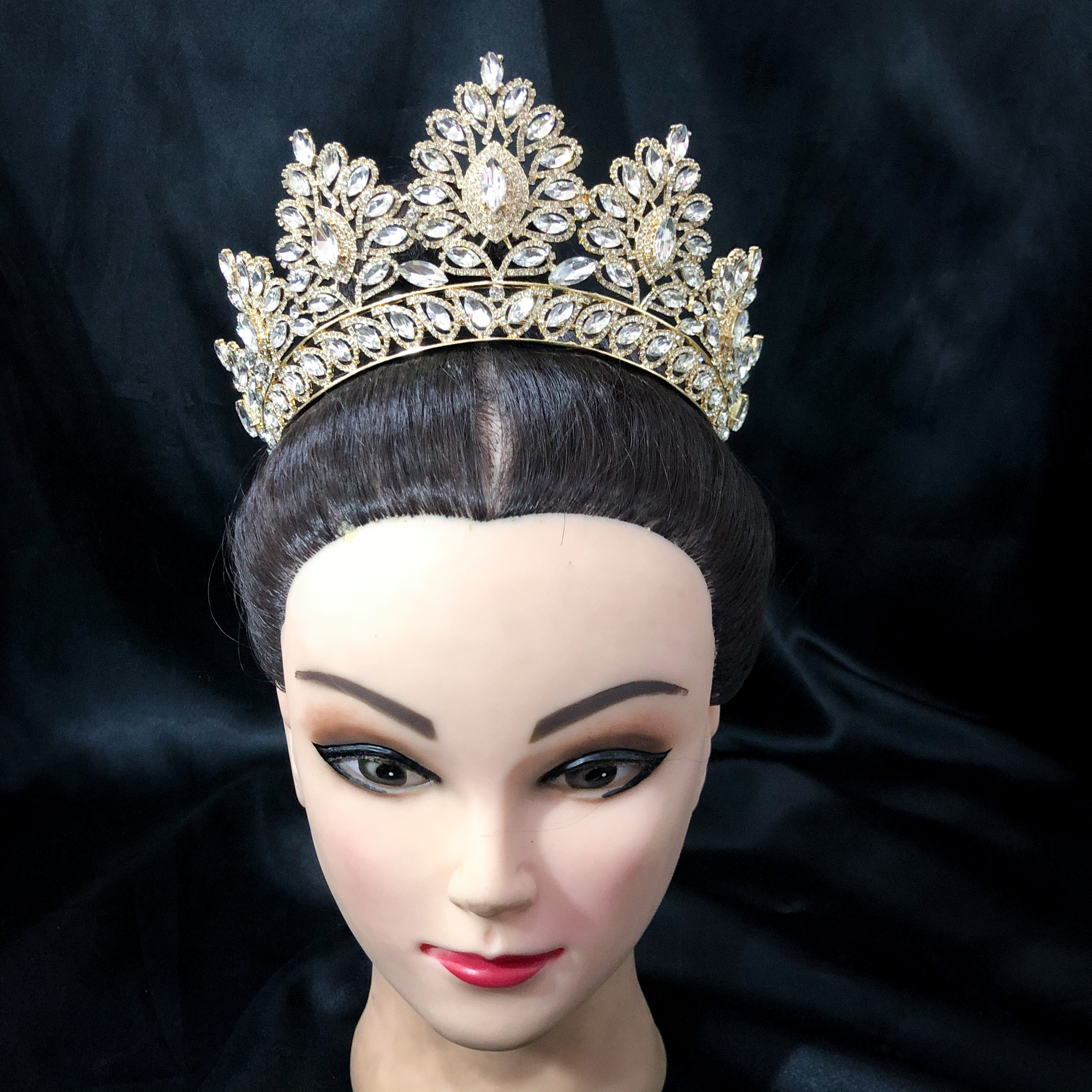 (พร้อมส่ง) เทียร่า 267 สีขาวเรือนทอง มงกุฎนางงาม มงกุฎเจ้าหญิง งานสวย ปราณีต QCเพชรทุกเม็ด สินค้าพร้อมส่งจากไทย