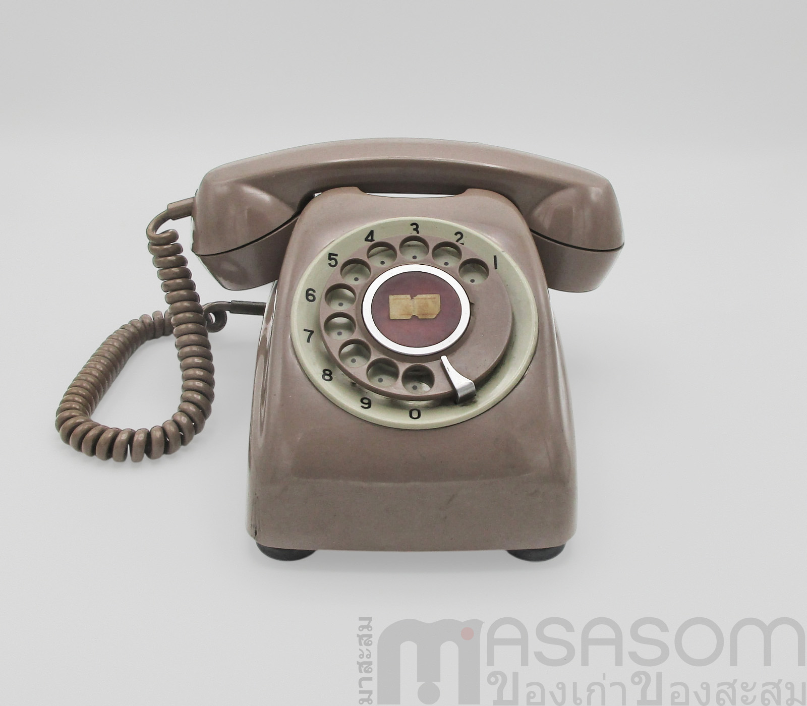 โทรศัพท์เก่าญี่ปุ่นสีกะปิ