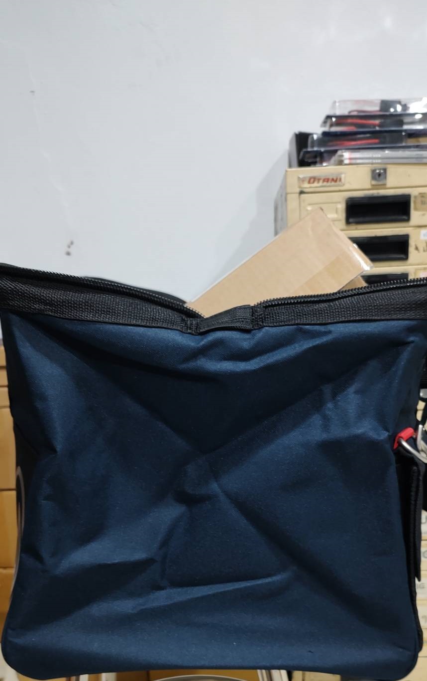 กระเป๋าเครื่องมือช่างแบบหิ้ว-สะพาย 27นิ้ว Tool bag BOSCH #1600A003BK