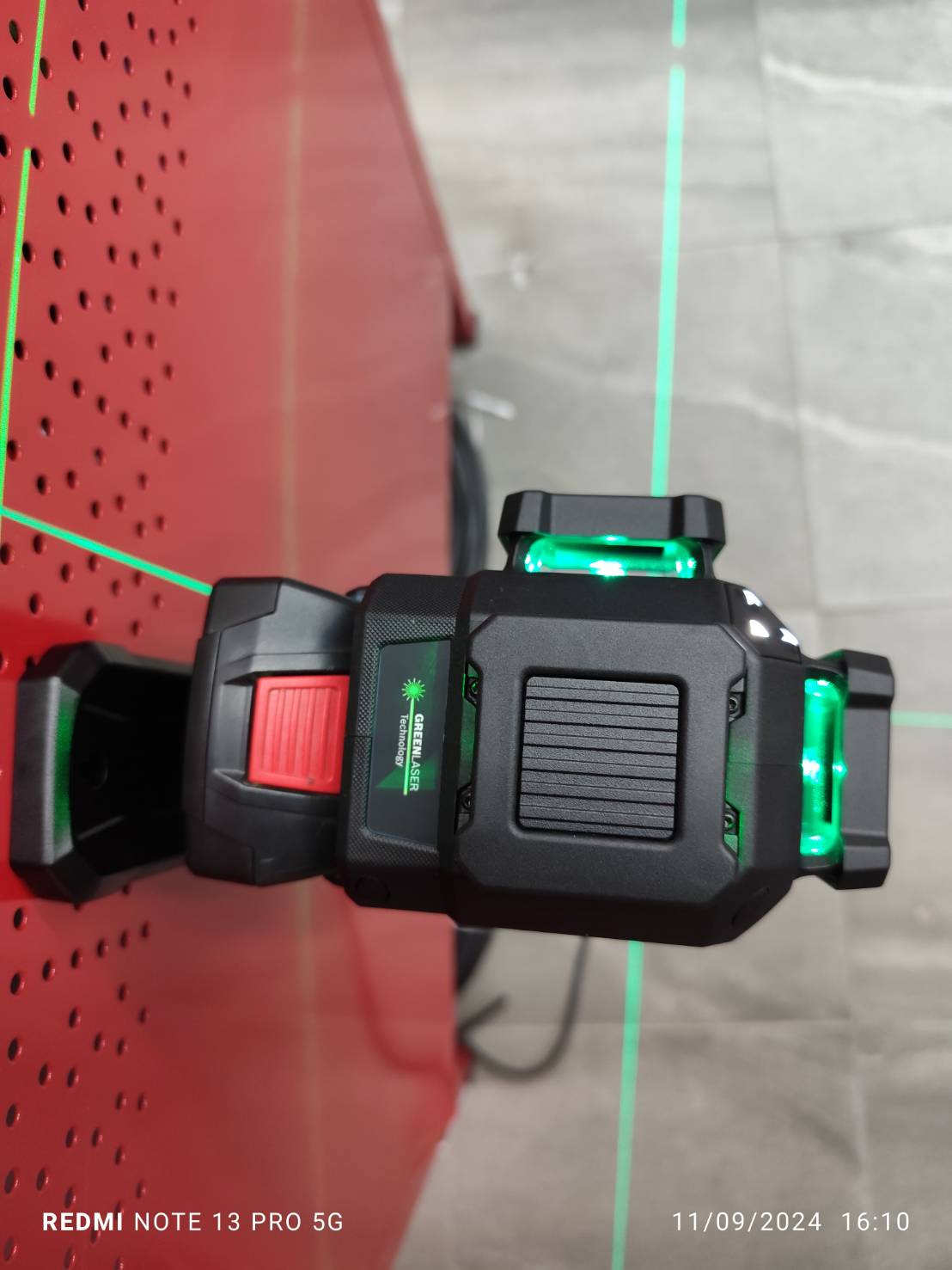 เลเซอร์ระดับ12เส้น แสงเขียว GLL18V-120-33CG BOSCH