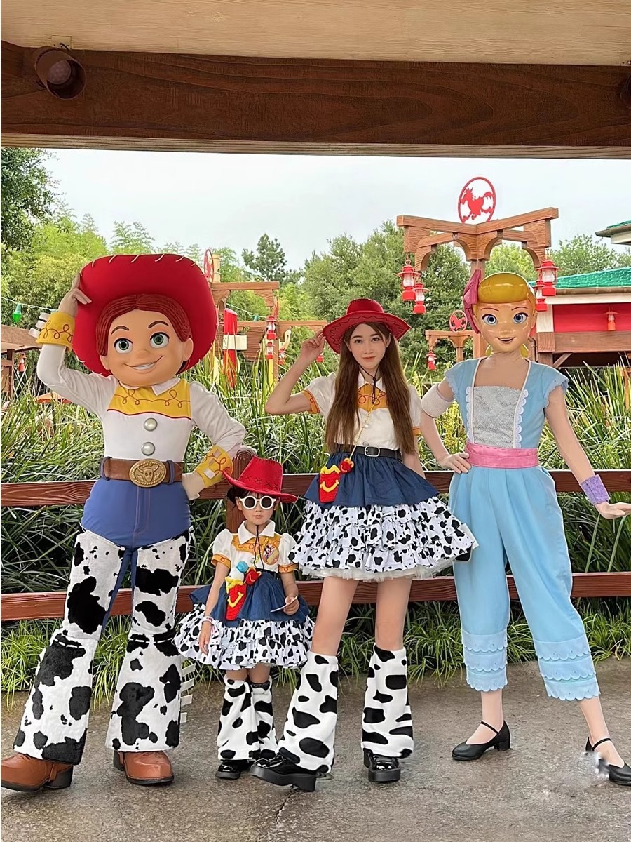 ชุดเจสซี่ ทอยสตอรี่ แบบกระโปรง @ Toys story / คาวบอย