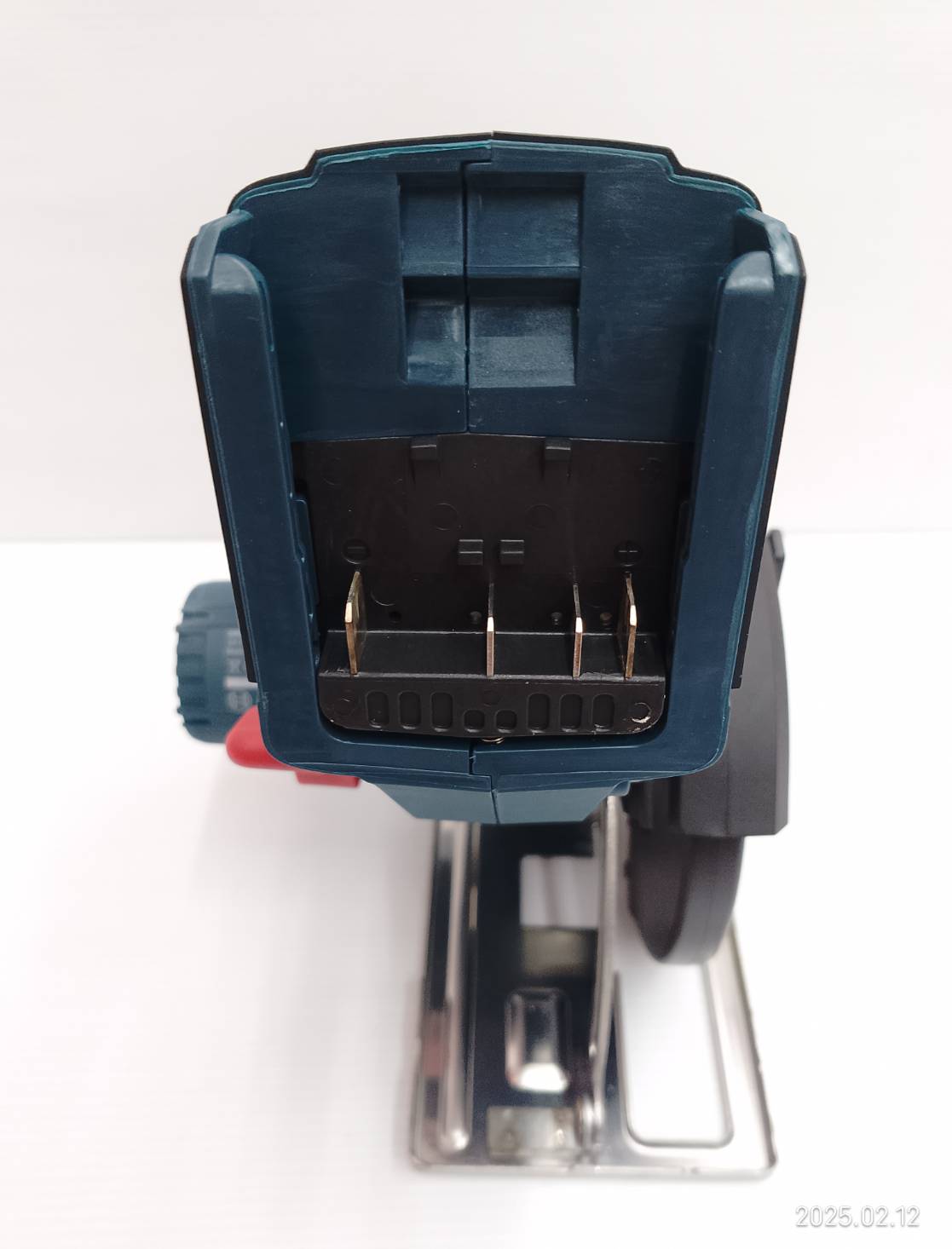 เลื่อยวงเดือนตัดเหล็ก18V GKM18V-LI BOSCH SOLO